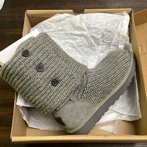 Ugg Classic Cardy - grey size 7. Brand new, never warn